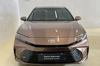 Toyota Camry, 2.5, 137 kW, hybrid, automatic, front-wheel drive