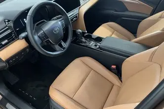 Toyota Camry, 2.5, 137 kW, hybrid, automatic, front-wheel drive