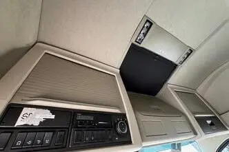 Volvo FH460, 345 kW, diisel, automaat