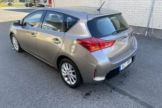 Toyota Auris, 1.6, 97 kW, bensiin, manuaal, esivedu