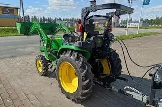 John Deere 3038E, 27.4 kW, diisel, automaat