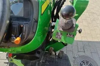 John Deere 3038E, 27.4 kW, diisel, automaat