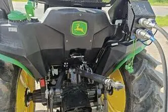 John Deere 3038E, 27.4 kW, diisel, automaat