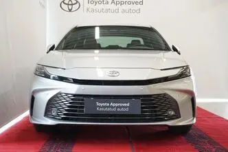 Toyota Camry, 2.5, 137 kW, hybrid, automatic, front-wheel drive