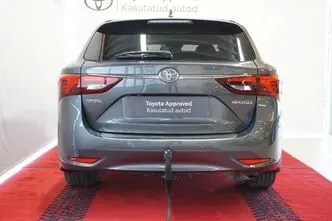 Toyota Avensis, 1.8, 108 kW, bensiin, manuaal, esivedu