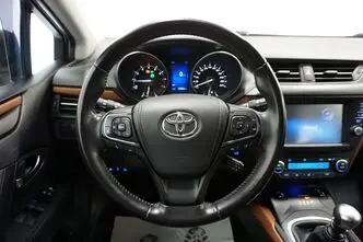 Toyota Avensis, 1.8, 108 kW, bensiin, manuaal, esivedu