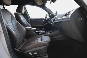 BMW X3, 2.0, 140 kW, hybrid, automatic, four-wheel drive