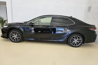 Toyota Camry, 2.5, 131 kW, гибрид, автомат, передний привод