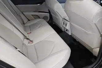 Toyota Camry, 2.5, 131 kW, гибрид, автомат, передний привод