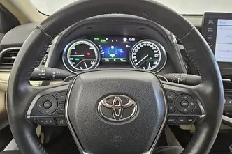 Toyota Camry, 2.5, 131 kW, гибрид, автомат, передний привод