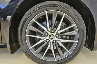 Toyota Camry, 2.5, 131 kW, гибрид, автомат, передний привод