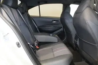 Toyota Corolla, 1.8, 72 kW, гибрид, автомат, передний привод