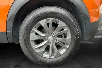 Peugeot e-2008, electric, automatic, front-wheel drive