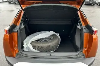 Peugeot e-2008, electric, automatic, front-wheel drive