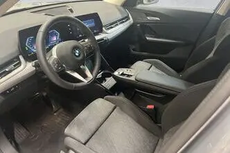 BMW X2, 115 kW, гибрид, автомат, передний привод
