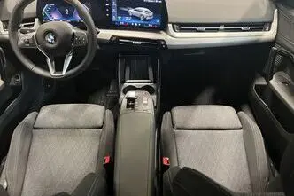BMW X2, 115 kW, гибрид, автомат, передний привод