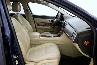 Jaguar XF, 2.7, 206 kW, diesel, automatic, rear-wheel drive