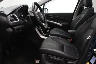 Suzuki SX4, 1.4, 95 kW, hybrid, manual, front-wheel drive