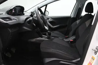 Peugeot 2008, 1.2, 60 kW, petrol, manual, front-wheel drive