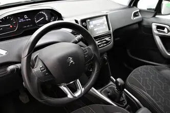 Peugeot 2008, 1.2, 60 kW, petrol, manual, front-wheel drive