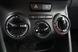 Peugeot 2008, 1.2, 60 kW, petrol, manual, front-wheel drive