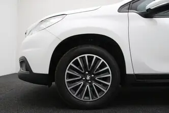 Peugeot 2008, 1.2, 60 kW, petrol, manual, front-wheel drive
