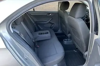Škoda Rapid, 1.2, 63 kW, bensiin, manuaal, esivedu