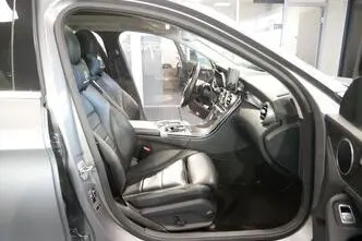 Mercedes-Benz C 250, 2.1, 150 kW, diisel, automaat, tagavedu