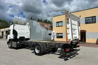 Volvo FM330, 251 kW, diisel, automaat