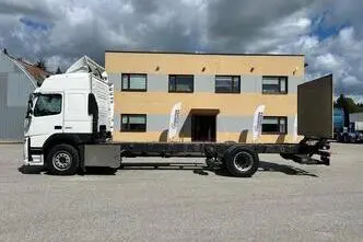 Volvo FM330, 251 kW, diisel, automaat