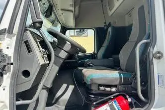 Volvo FM330, 251 kW, diisel, automaat