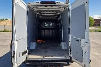 Iveco 35S15 4X2, 107 kW, diisel, manuaal