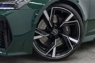 Audi RS6, 4.0, 441 kW, petrol, automatic, four-wheel drive