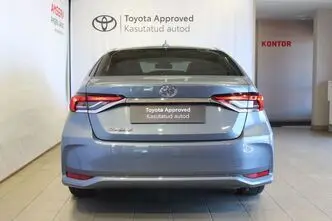 Toyota Corolla, 1.5, 92 kW, бензин, механическая, передний привод