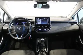 Toyota Corolla, 1.5, 92 kW, бензин, механическая, передний привод