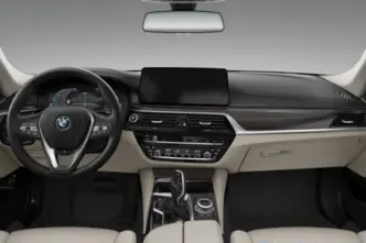 BMW 530, 2.0, 215 kW, бензин, автомат, полный привод