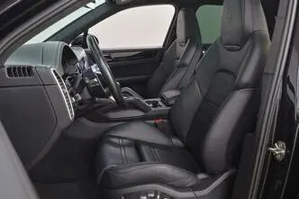 Porsche Cayenne, 2.9, 324 kW, бензин, автомат, полный привод