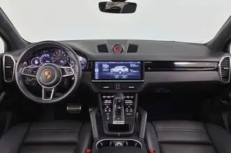 Porsche Cayenne, 2.9, 324 kW, бензин, автомат, полный привод