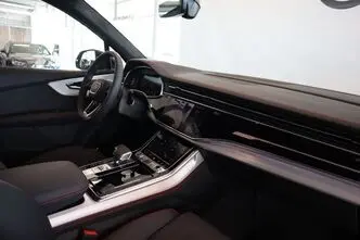 Audi Q7, 3.0, 210 kW, гибрид, автомат, полный привод