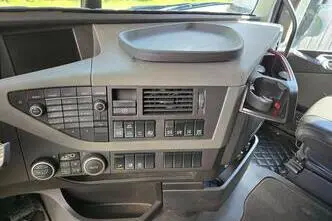 Volvo FH540 6X4 DUALCLUTCH, 405 kW, дизель, автомат