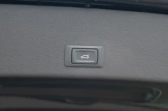 Audi e-tron, 300 kW, electric, automatic, four-wheel drive