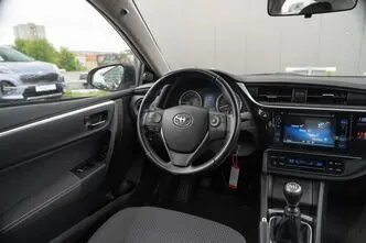 Toyota Corolla, 1.6, 97 kW, bensiin, automaat, esivedu