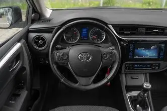 Toyota Corolla, 1.6, 97 kW, bensiin, automaat, esivedu