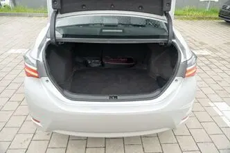 Toyota Corolla, 1.6, 97 kW, bensiin, automaat, esivedu
