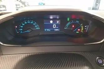 Peugeot e-2008, электричество, автомат, передний привод