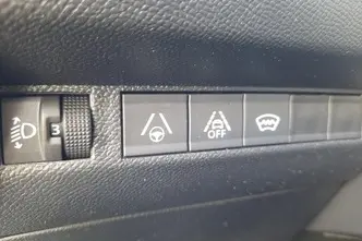 Peugeot e-2008, electric, automatic, front-wheel drive