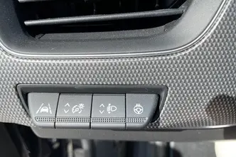 Renault Arkana, 1.6, 105 kW, гибрид, автомат, передний привод