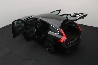Volvo V60, 2.4, 158 kW, подключаемый гибрид, автомат, полный привод