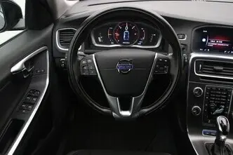 Volvo V60, 2.4, 158 kW, подключаемый гибрид, автомат, полный привод