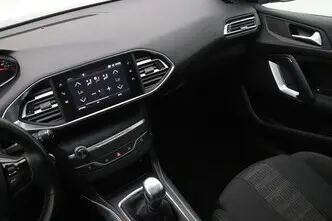 Peugeot 308, 1.5, 96 kW, diesel, manual, front-wheel drive